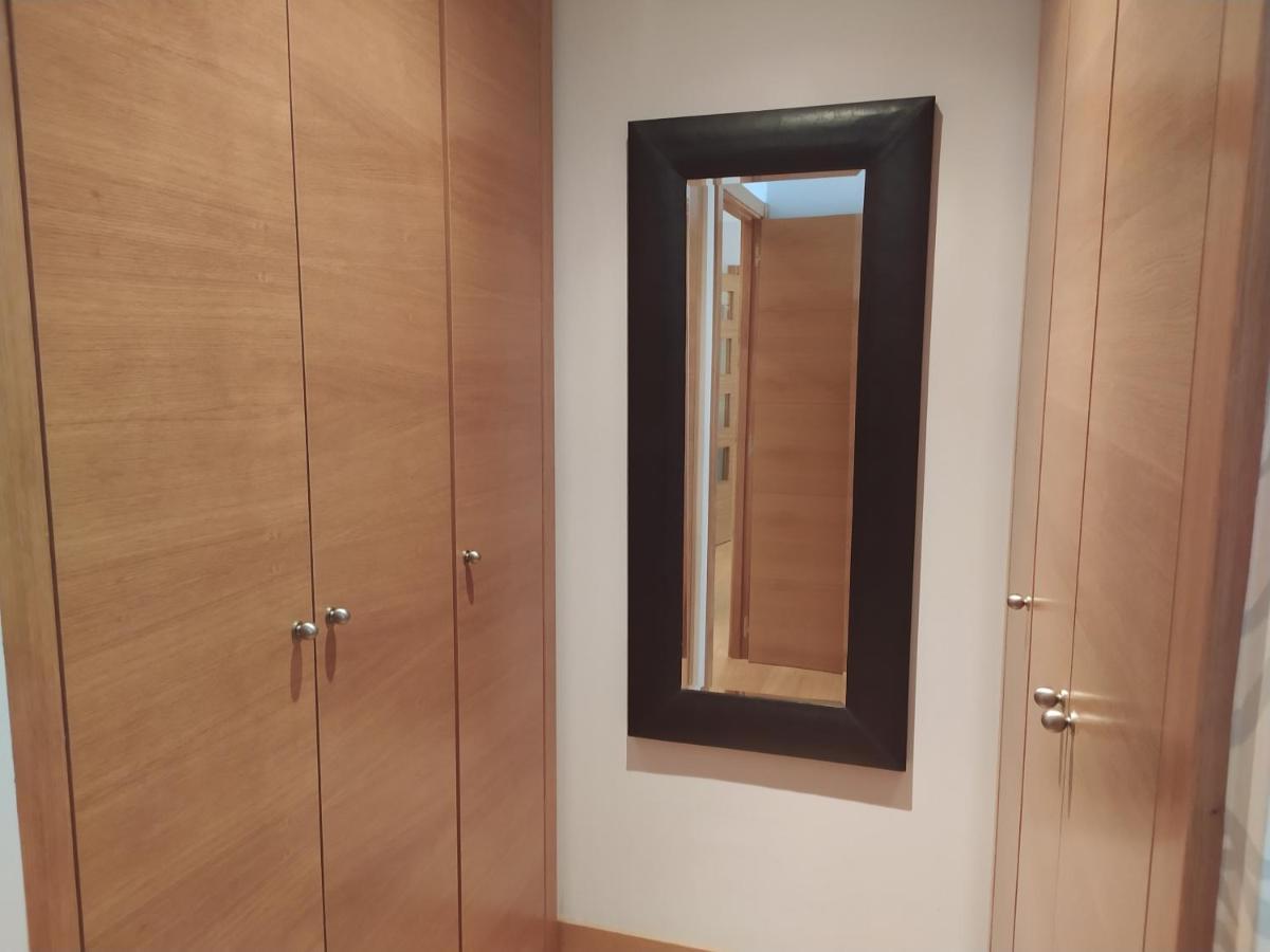 Apartamento En El Centro Con Garaje Directo. Bilbao Exterior photo